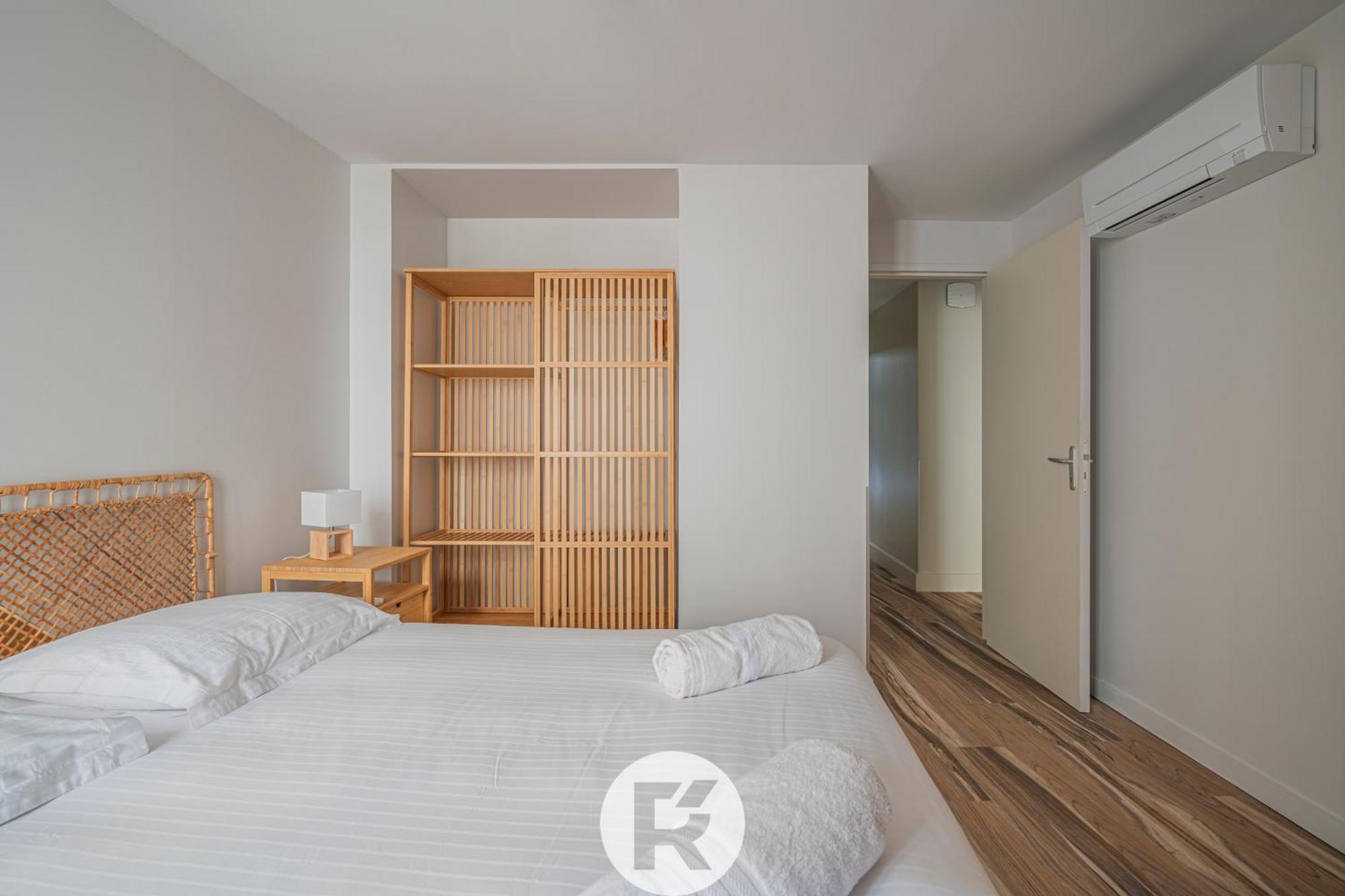 4 Apartment